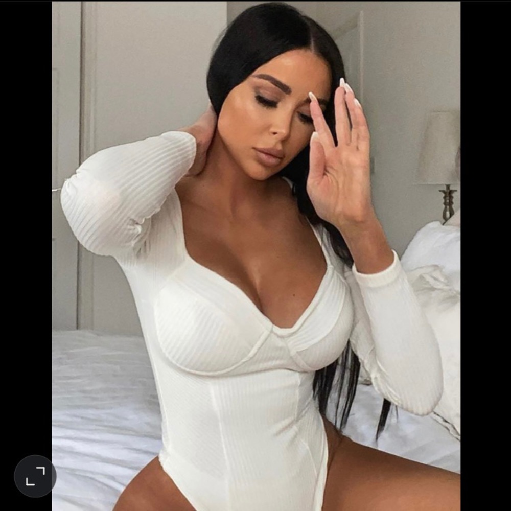 Fashion Nova Cream Bodysuit NWT